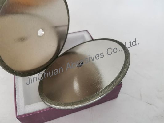 La motosierra D150 que afilaba electrochapó las ruedas abrasivas del Cbn